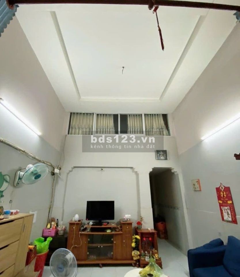 Bán nhà 1 trệt 3 lầu, Nơ Trang Long, Bình Thạnh, hẻm xe hơi, giá chỉ 4 tỷ