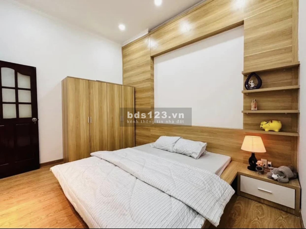 Bán nhà mặt tiền, dt cộng nhận 63m2,4,6x 15 quận Gò Vấp, 8.x tỷ, ở hoặc kinh doanh rất tốt