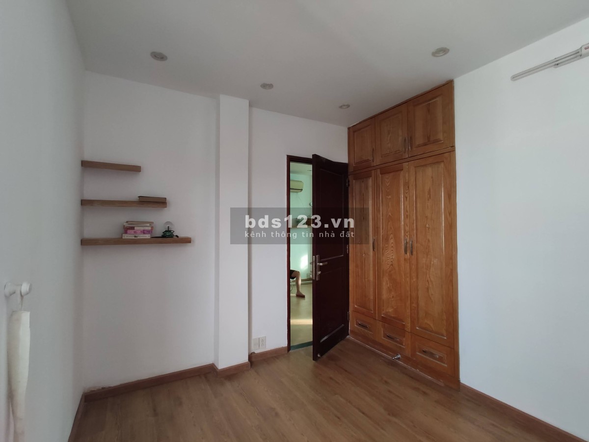 Bán căn hộ 55m2 Tầng 4 C/C Huỳnh Văn Chính 2, Quận Tân Phú