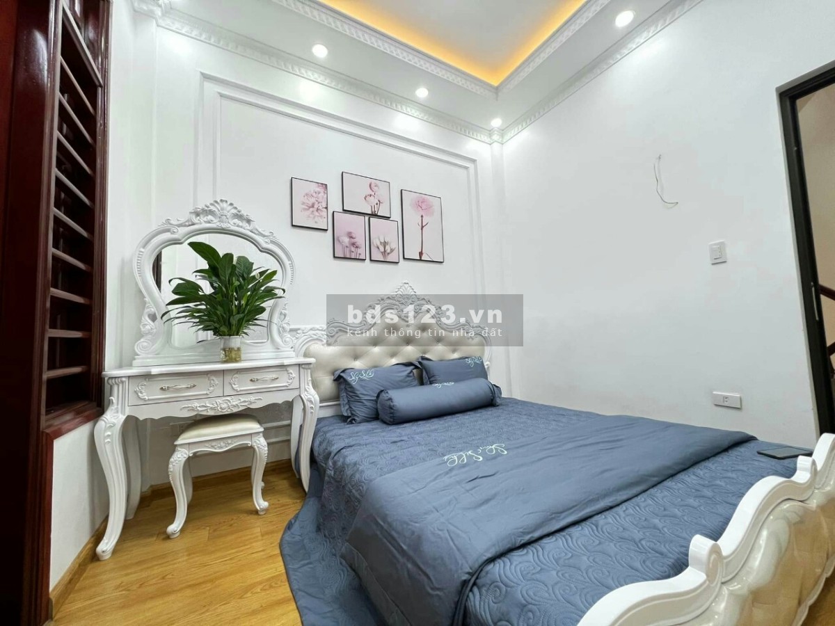 Bán nhà riêng phố Giáp Bát, nhà mới koong , 37m2 5.4 tỷ, 0344187959