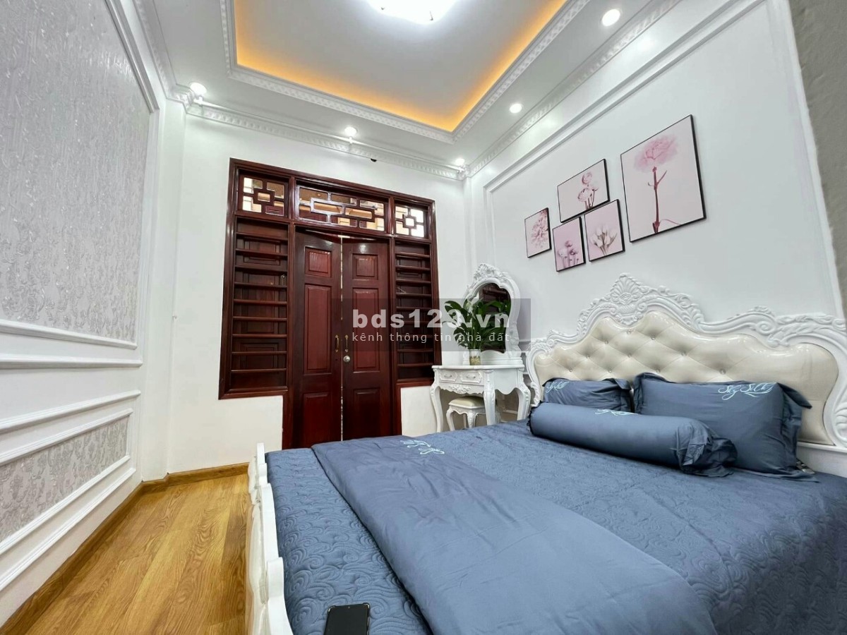 Bán nhà riêng phố Giáp Bát, nhà mới koong , 37m2 5.4 tỷ, 0344187959