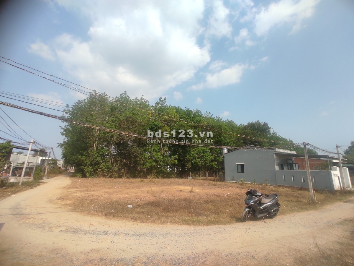 Bán đất ngộp 381m2 ( 12,9 x 29) sổ sẵn 2 mặt tiền, giá giảm sâu