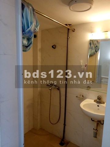 Chính chủ cần bán nhà 2 tầng x 30m2 tại 238 Âu cơ , ô tô đỗ cửa . Giá 1,35 tỷ
