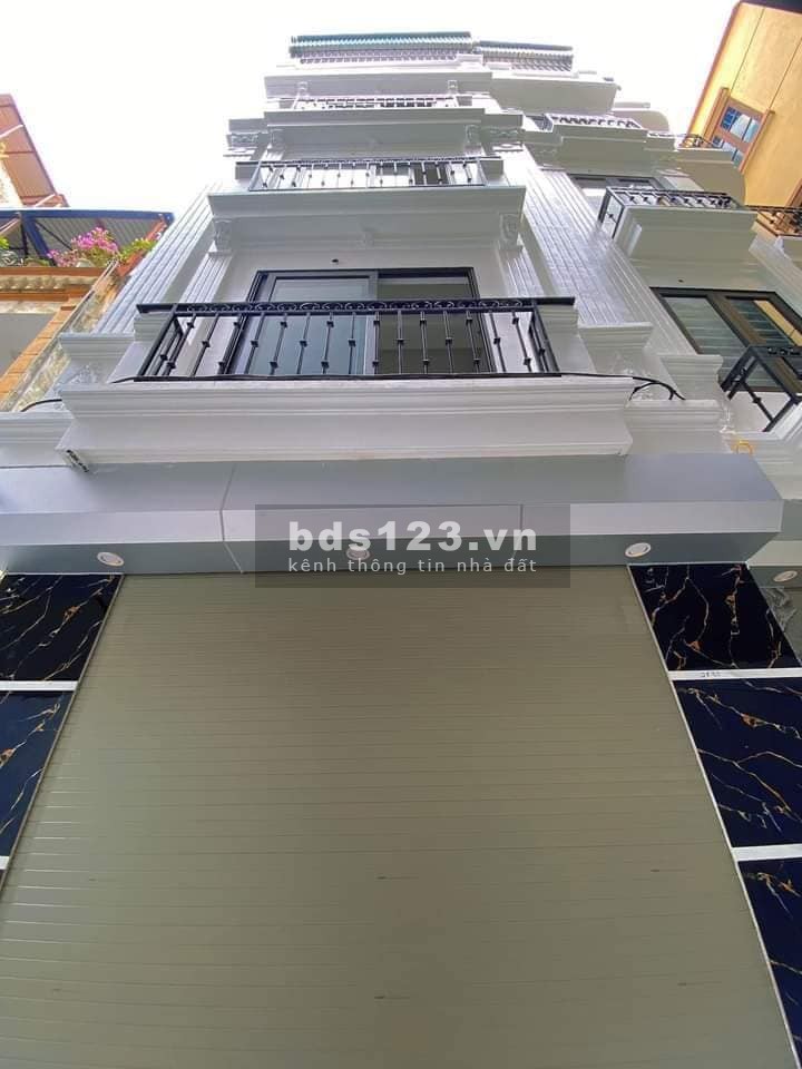 Bán nhà phố Thụy Khuê, 6 tầng Hồ Tây lộng gió, Full nội thất, 5.7 Tỷ