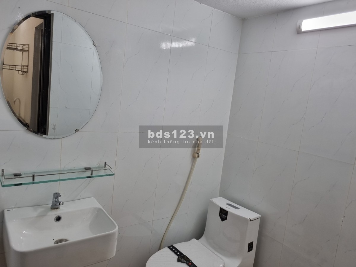 Cho thuê phòng trọ khép kín mới xây 30m2 KĐT Lakeside đường Mê Linh