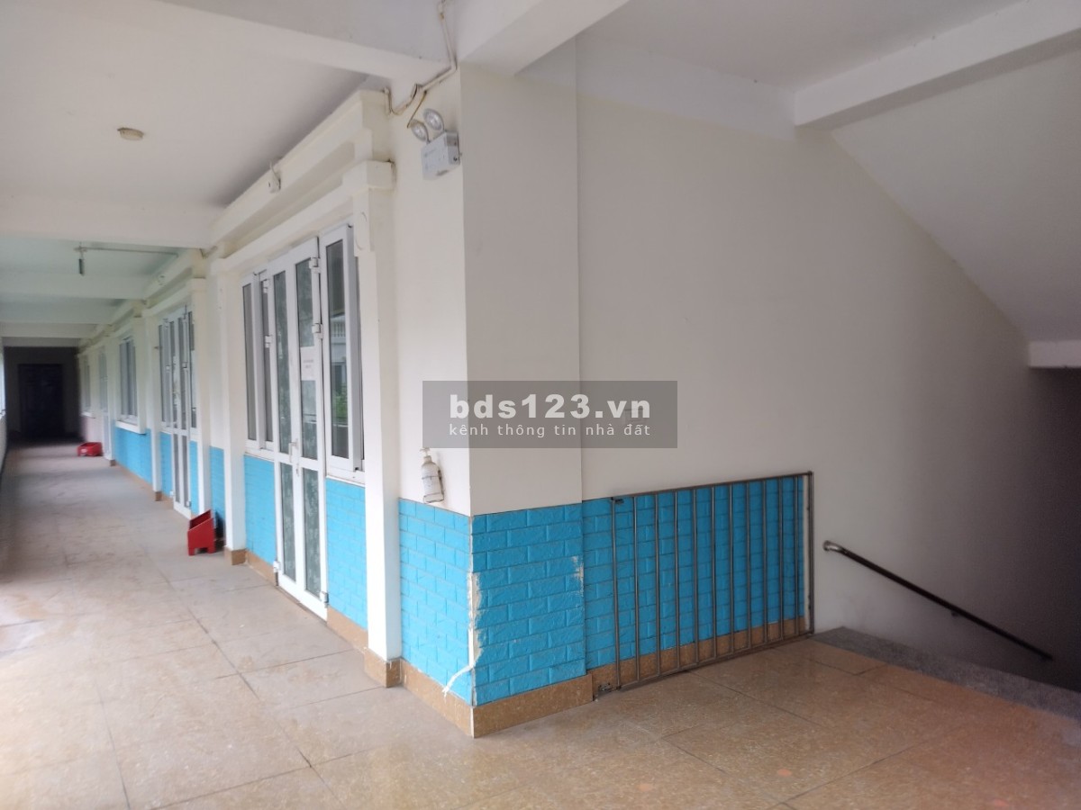Cho thuê 3 khối tòa nhà VP, diện tích trống tổng 3000m2. Có cắt lẻ