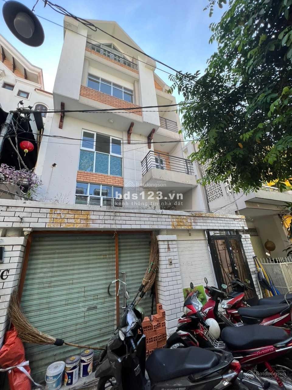Cho thuê nhà mặt tiền biệt thự mini Nguyễn Thị Minh Khai Quận 1
