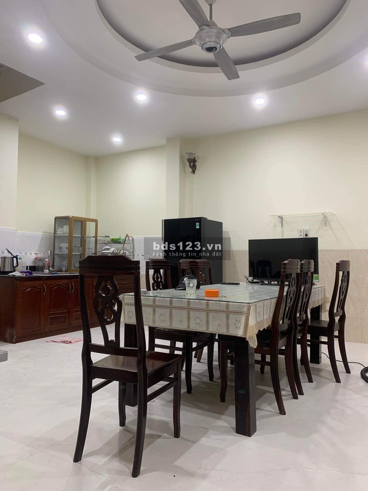 Bán gấp nhà mặt xe HXT thông thương, xe hơi ngủ nhà Huỳnh Văn Bánh, 4 tầng, 4.8*18m, 91m2, 16.8 tỷ