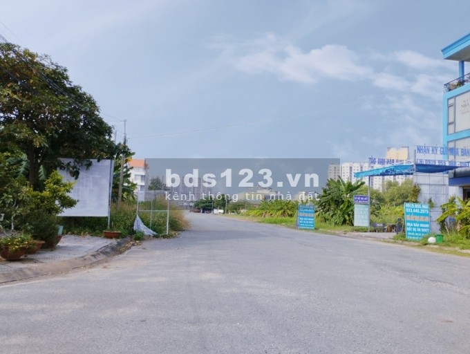 Chú có nhu cầu bán đất thật không câu khách ảo lô đất 600M2 Thủ Dầu Một, Bình Dương
