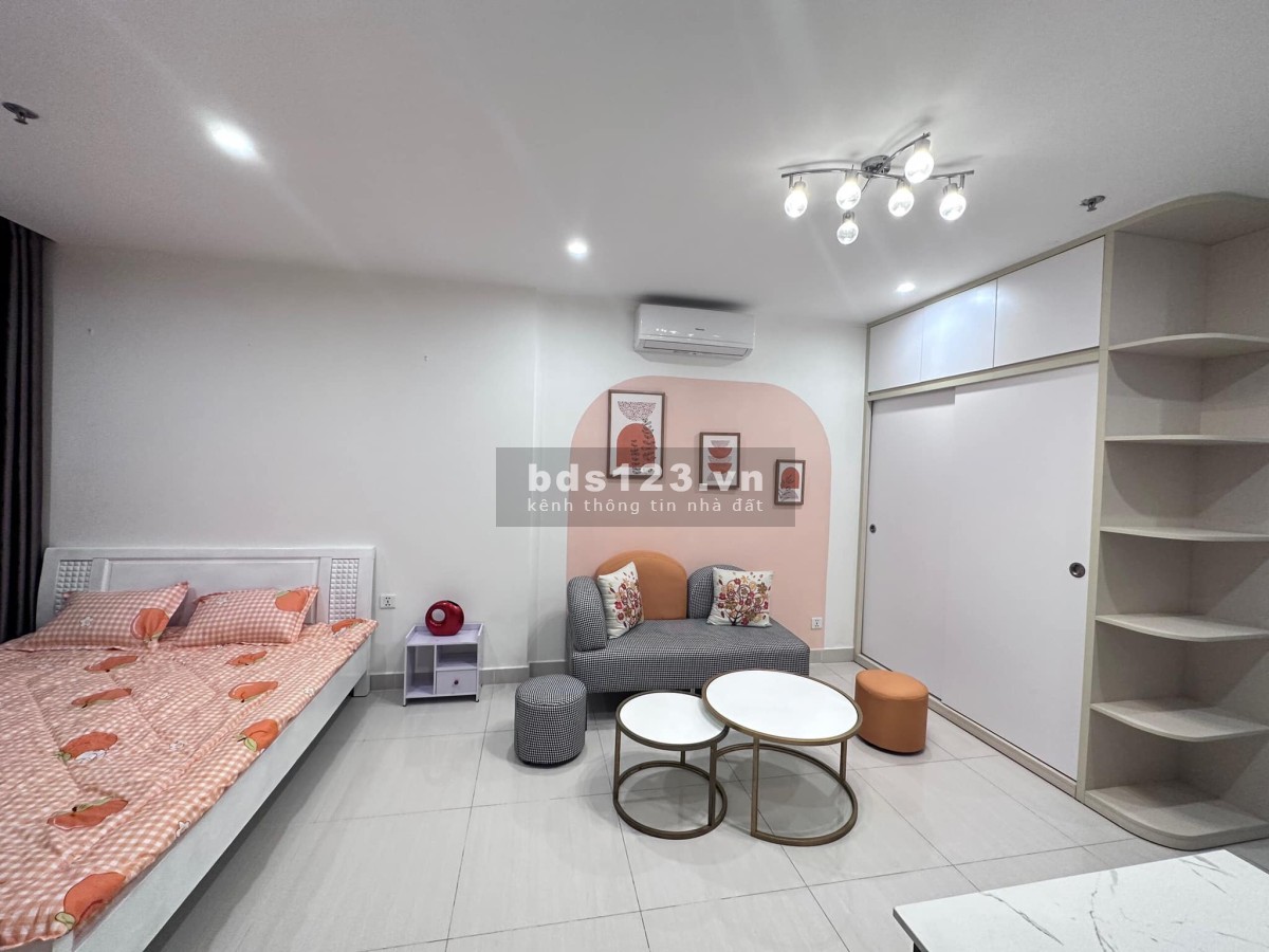 Chính chủ cần bán căn hộ Studio giá 900tr tại Vinhomes Ocean Park Gia Lâm