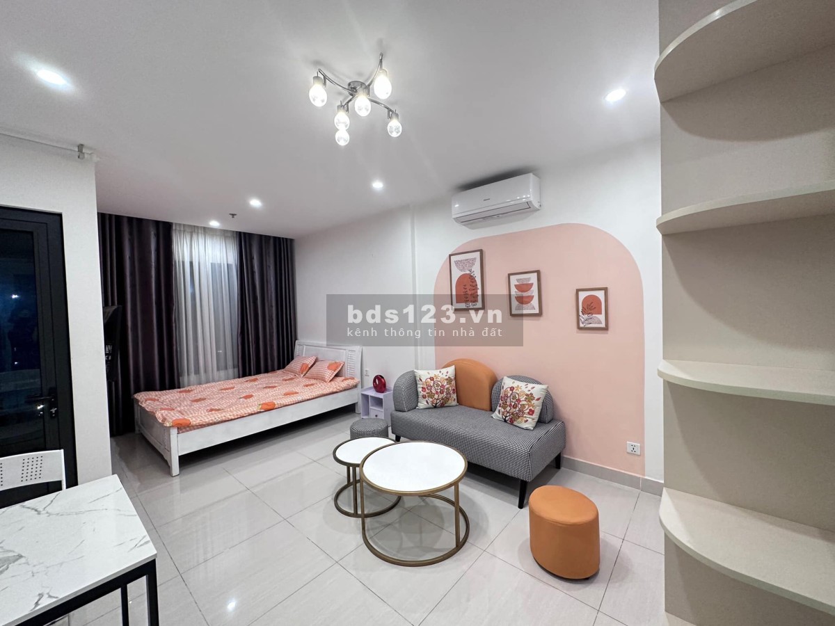 Chính chủ cần bán căn hộ Studio giá 900tr tại Vinhomes Ocean Park Gia Lâm