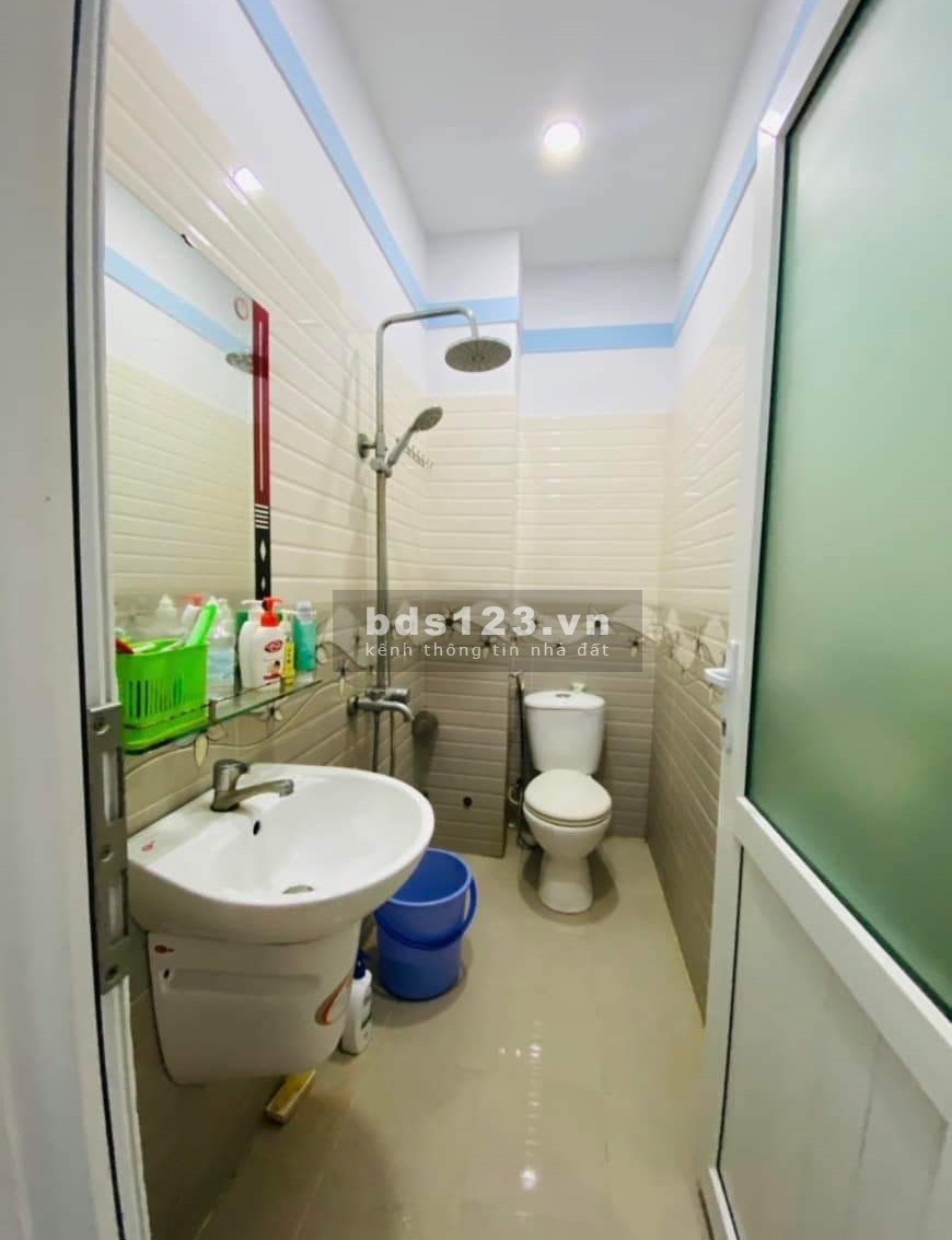 Bán nhà ở ngay, hẻm ô tô 5m, cạnh công viên Nguyễn Sỹ Sách, 4.5 tỷ