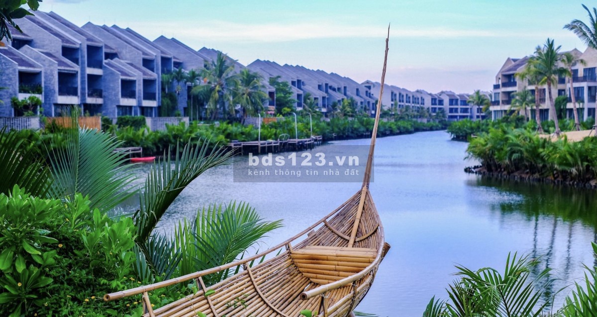 Bán biệt thự 270m2 view sông siêu phẩm của CASAMIA Cắt lỗ từ 14 tỷ còn chỉ 9,x tỷ