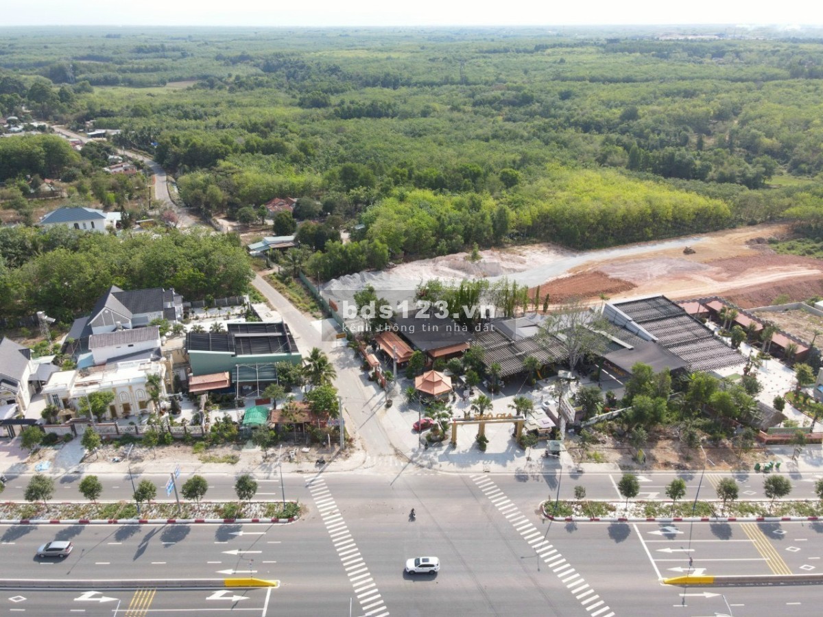 Nợ ngân hàng bán gấp lô đất 380m2 cách đường Mỹ Phước -Tân Vạn chỉ 500m Giá 640Tr