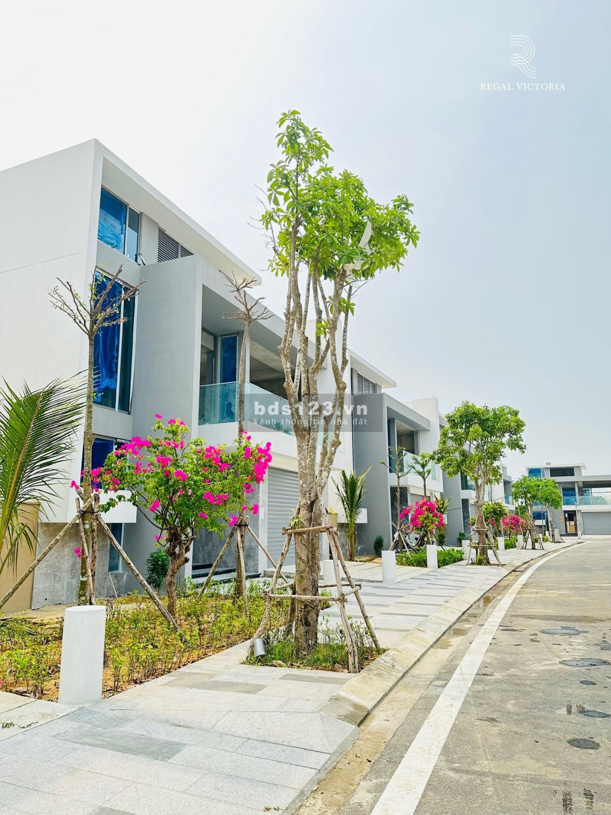 Bán nhanh biệt thự 427m2 3PN có hồ bơi cạnh Ocean Villas View kênh 2 mặt tiền 12tỷ