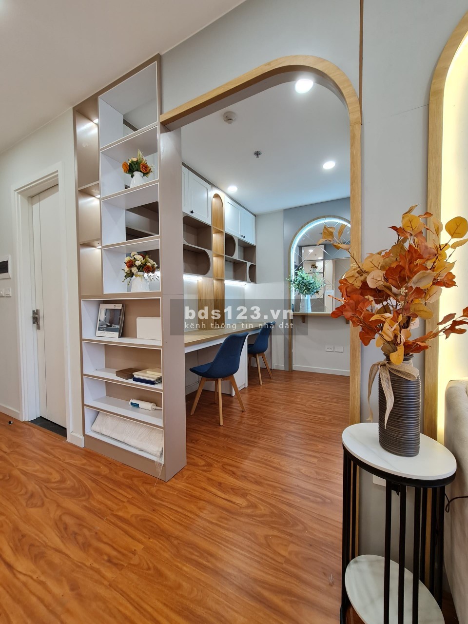 Tôi cần bán nhanh căn hộ Vinhomes Imperia 43m2 _ giá 1.7 tỷ bao phí