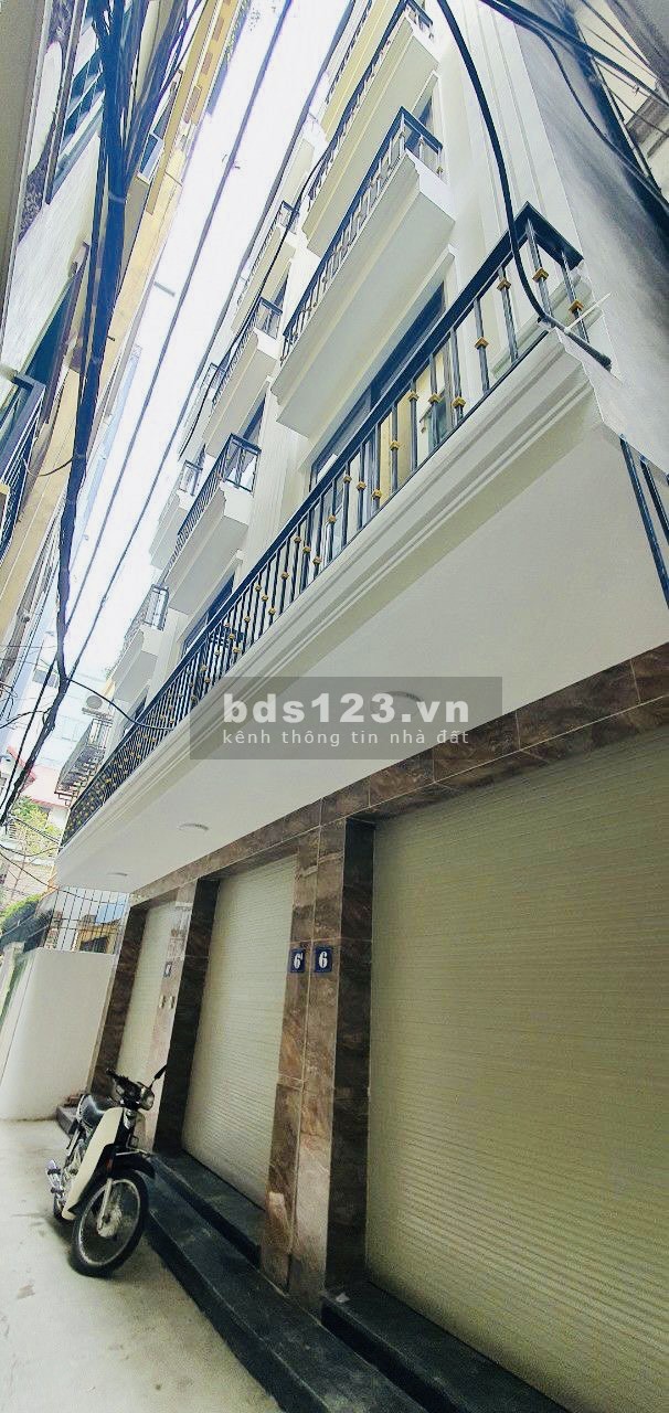 Bán nhà riêng nhỉnh 6 tỷ Lạc Long Quân - 6 tầng thang máy – Ô tô cách 5m phân lô bán cờ - Mới ở ngay