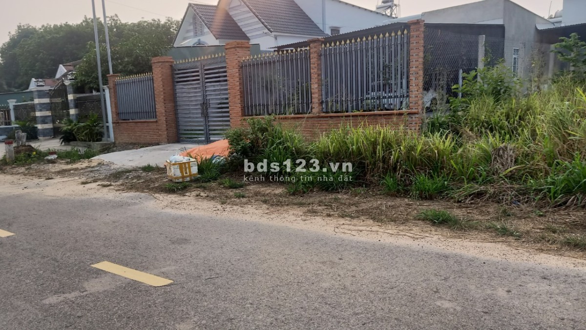 Nợ ngân hàng bán gấp lô đất 380m2 cách đường Mỹ Phước -Tân Vạn chỉ 500m Giá 640Tr