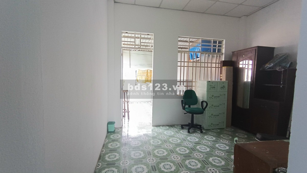 Cho thuê nhà 3 tầng Lê Thị Hồng Gấm sát Phan Đăng Lưu khu kinh doanh sầm uất , tụ họp 4 trường dh