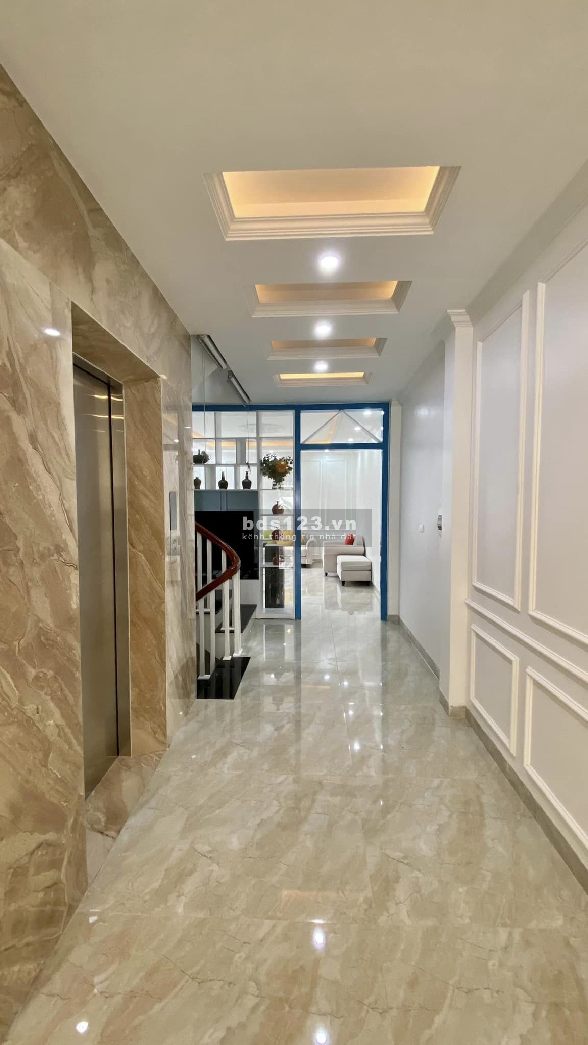 Bán nhà phân lô ngõ 61 Hoàng Cầu - 3 bước ra vườn hoa 1/6 - Ô tô dừng đỗ ngày đêm