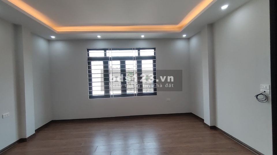 Bán nhà Đại Mỗ - ngõ thông thoáng - nhà mới 5 tầng kiên cố 36m2. sổ đỏ đẹp mê mẩn - 3.x t