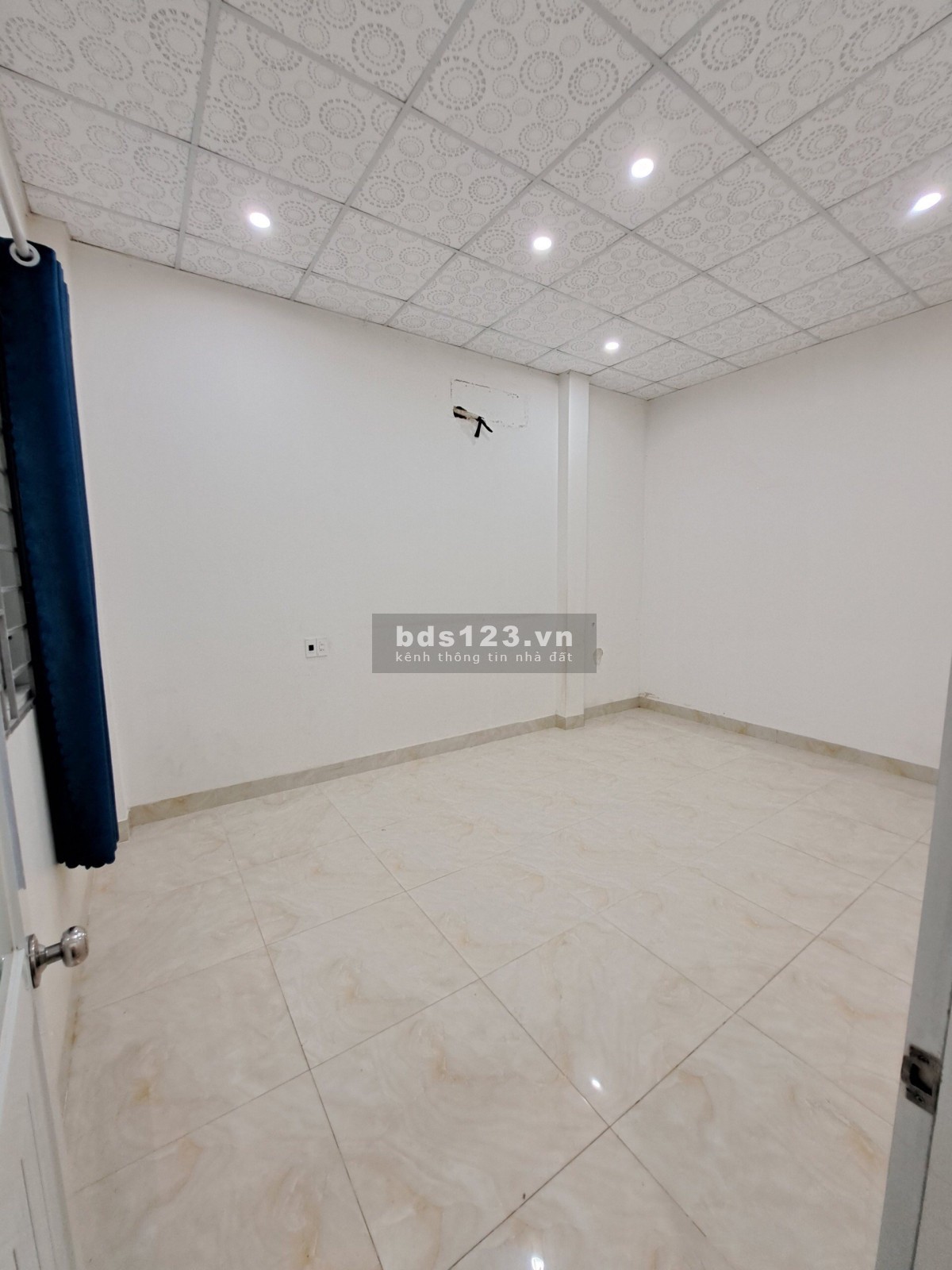 Cho thuê nhà 2 tầng Ỷ Lan Nguyên Phi gần đường 30/4 khu trung tâm sầm uất diện tích 100m