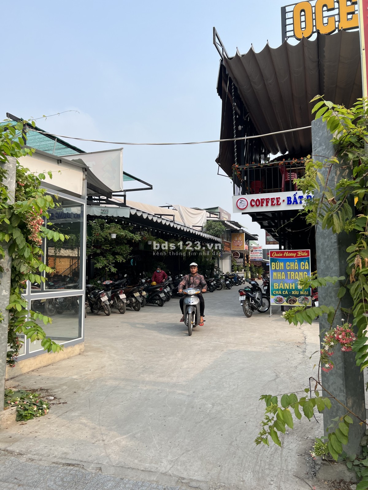 Cho thuê mặt bằng ngay Vinhomes Grand Park Q9