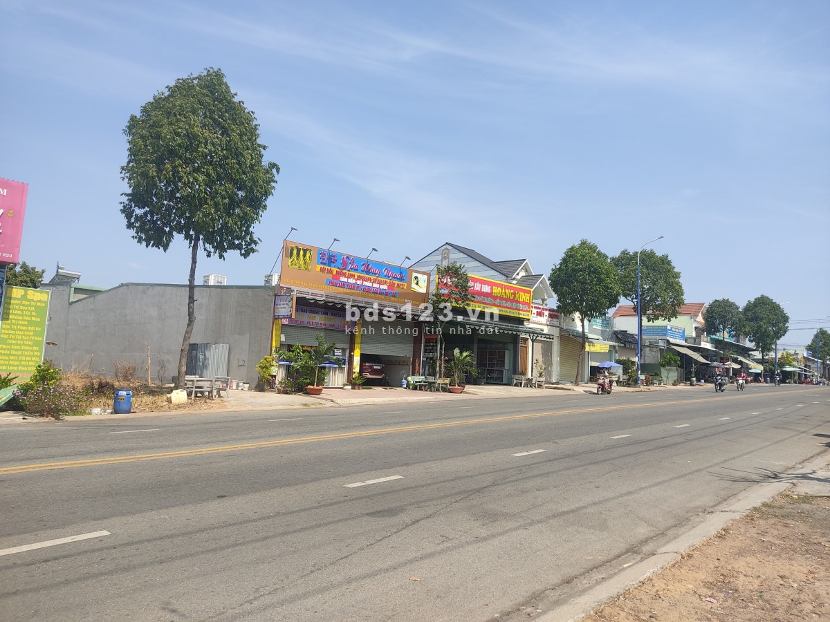 Chú Hải về hưu cần bán đất không qua môi giới 1260m2, đường 16m thông từ trường học sang chợ