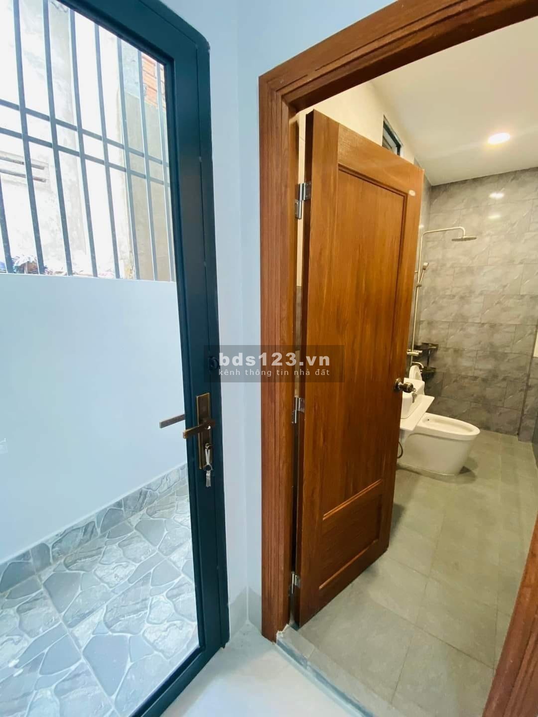 Bán nhà mặt tiền 70m2 MT Nguyễn Hữu Thọ, Nhà Bè 1,65 tỷ