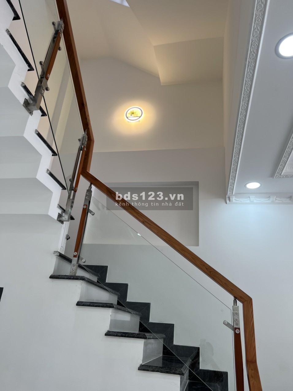 BÁN NHÀ CAO CẤP 1 TRẸT 2 LẦU ĐƯỜNG NGUYỄN VĂN PHƯỜNG AN HOÀ