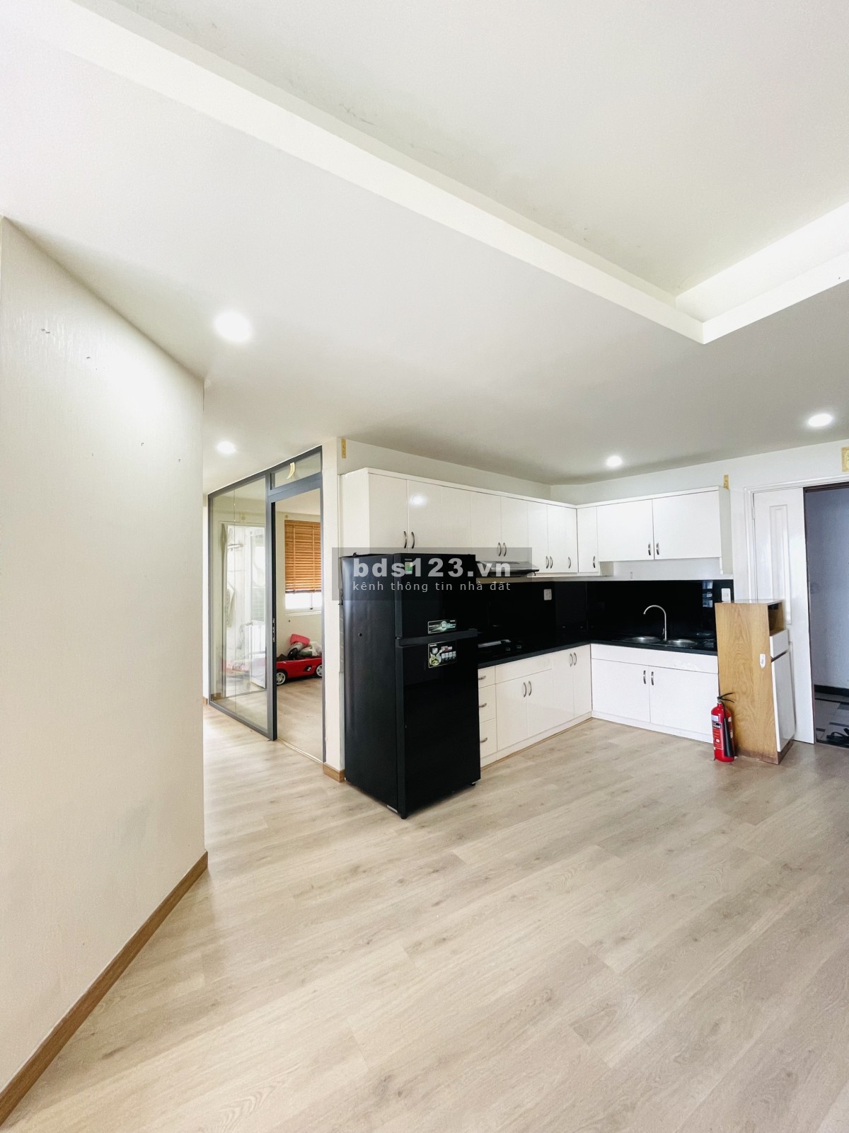 Bán căn hộ Carillon 1, 92m2, 3pn, 2wc, căn góc, tặng nt, sh chính chủ lâu dài giá từ 4.7 tỷ