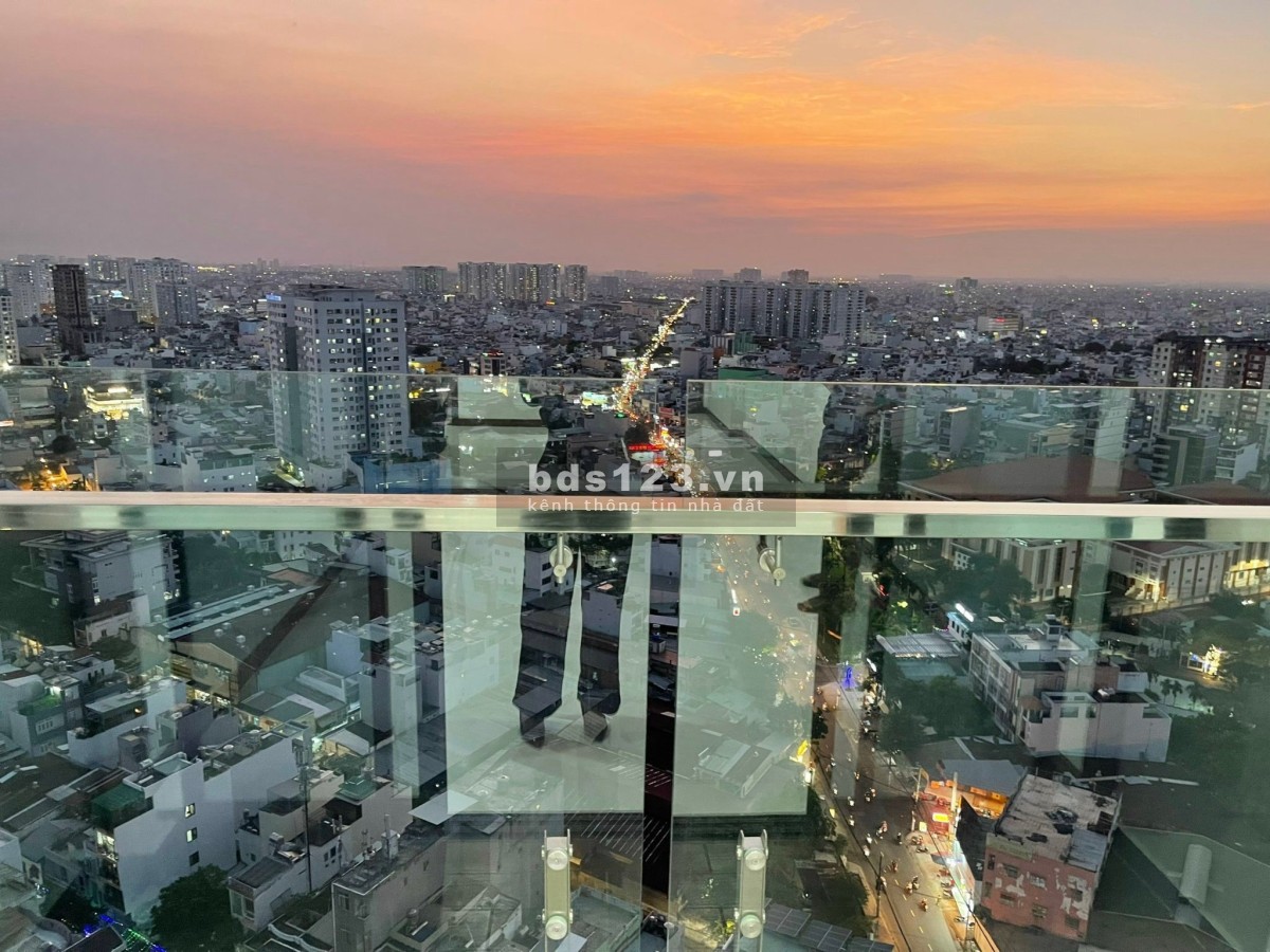 Chính chủ bán căn hộ Âu Cơ Tower 90m2, căn góc, 3pn, 2wc, tặng nt, SH lâu dài. Giá: 2.9 tỷ TL