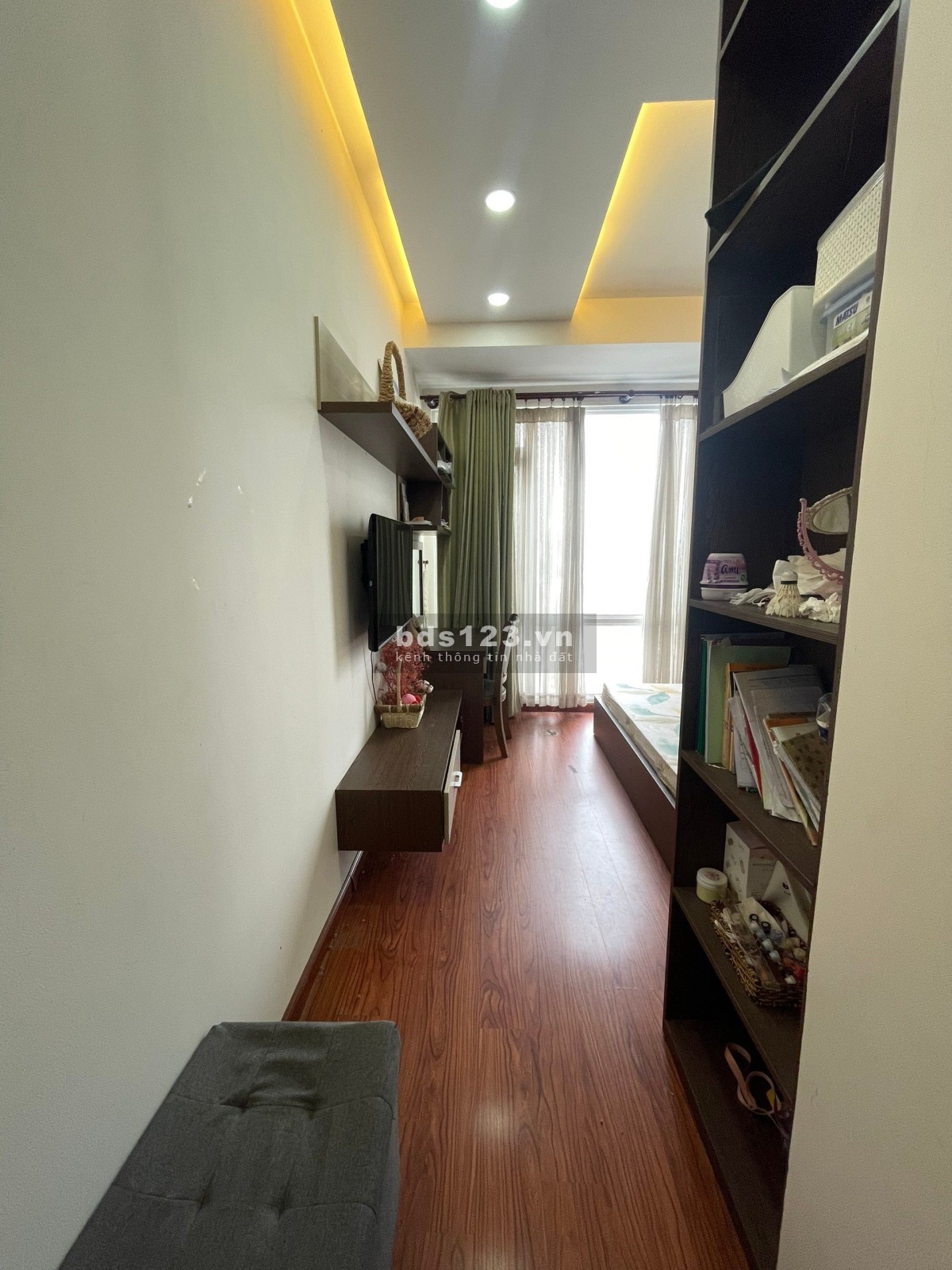 Chính chủ bán căn hộ Âu Cơ Tower 90m2, căn góc, 3pn, 2wc, tặng nt, SH lâu dài. Giá: 2.9 tỷ TL