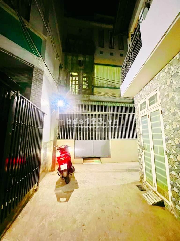 Bán nhà Nguyễn Phúc Chu F15, Tân Bình 2 tỷ 390, sd 40m2 , 2pn