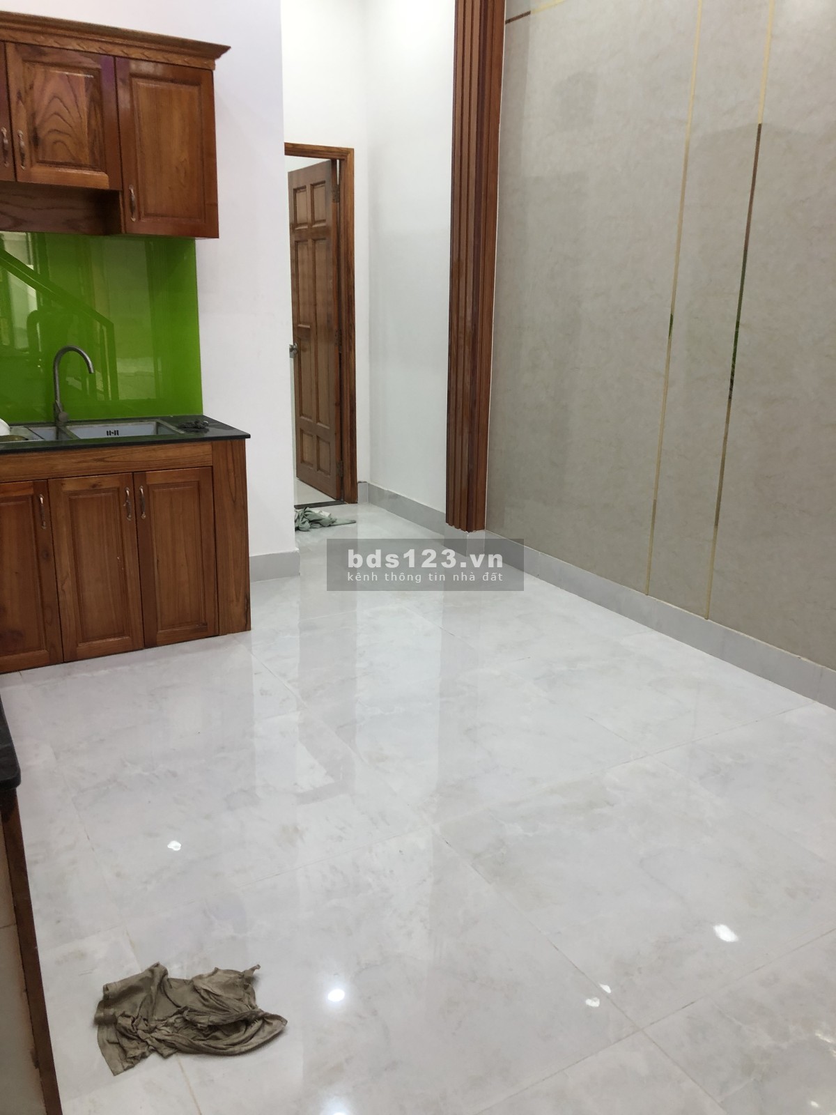 chủ cần bán ba căn nhà sổ riêng thổ cư phường bửu long một trệt một lầu diện tích 80m2
