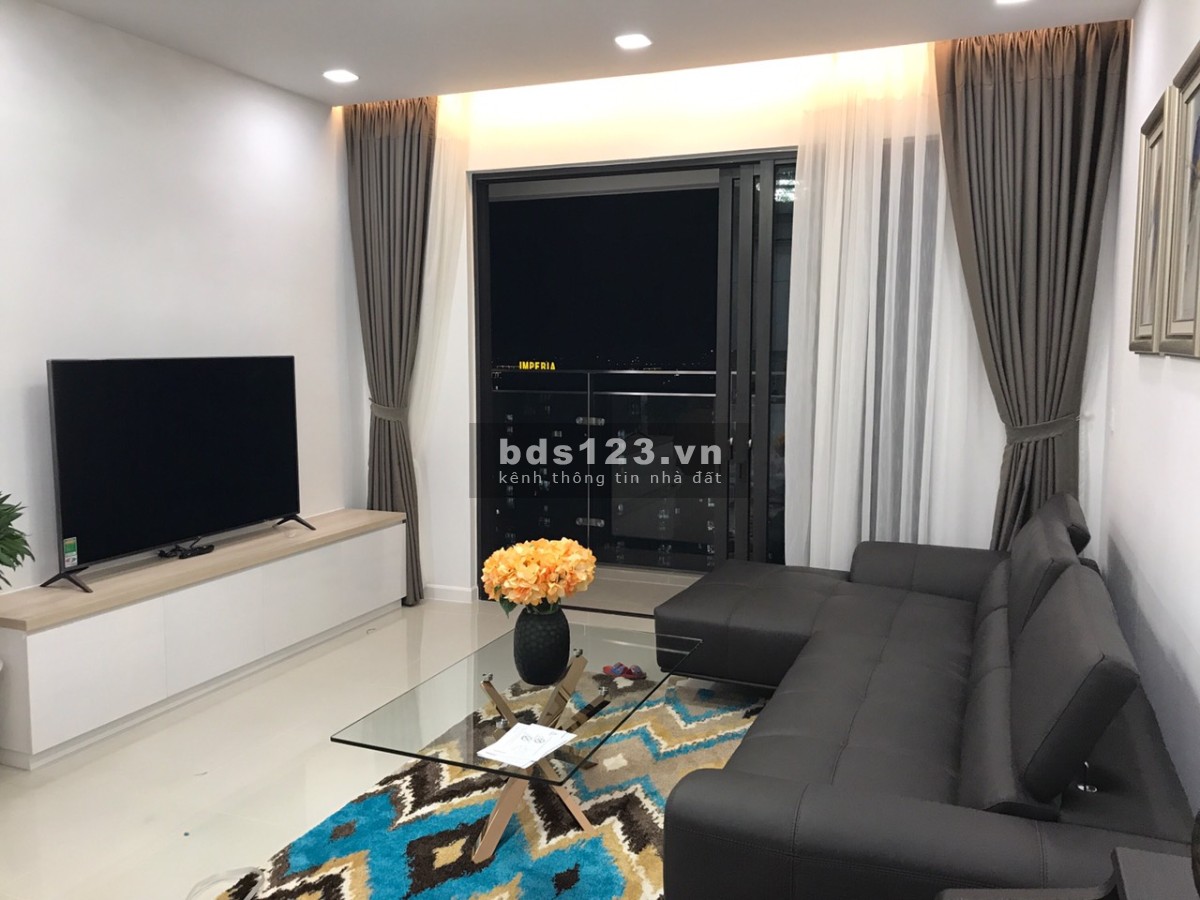 Cho thuê căn hộ 2pn 104m2 full NT cao cấp, view thành phố thoáng mát, giá tốt chỉ 28tr, gọi Duy
