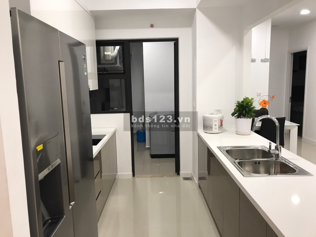 Cho thuê căn hộ 2pn 104m2 full NT cao cấp, view thành phố thoáng mát, giá tốt chỉ 28tr, gọi Duy