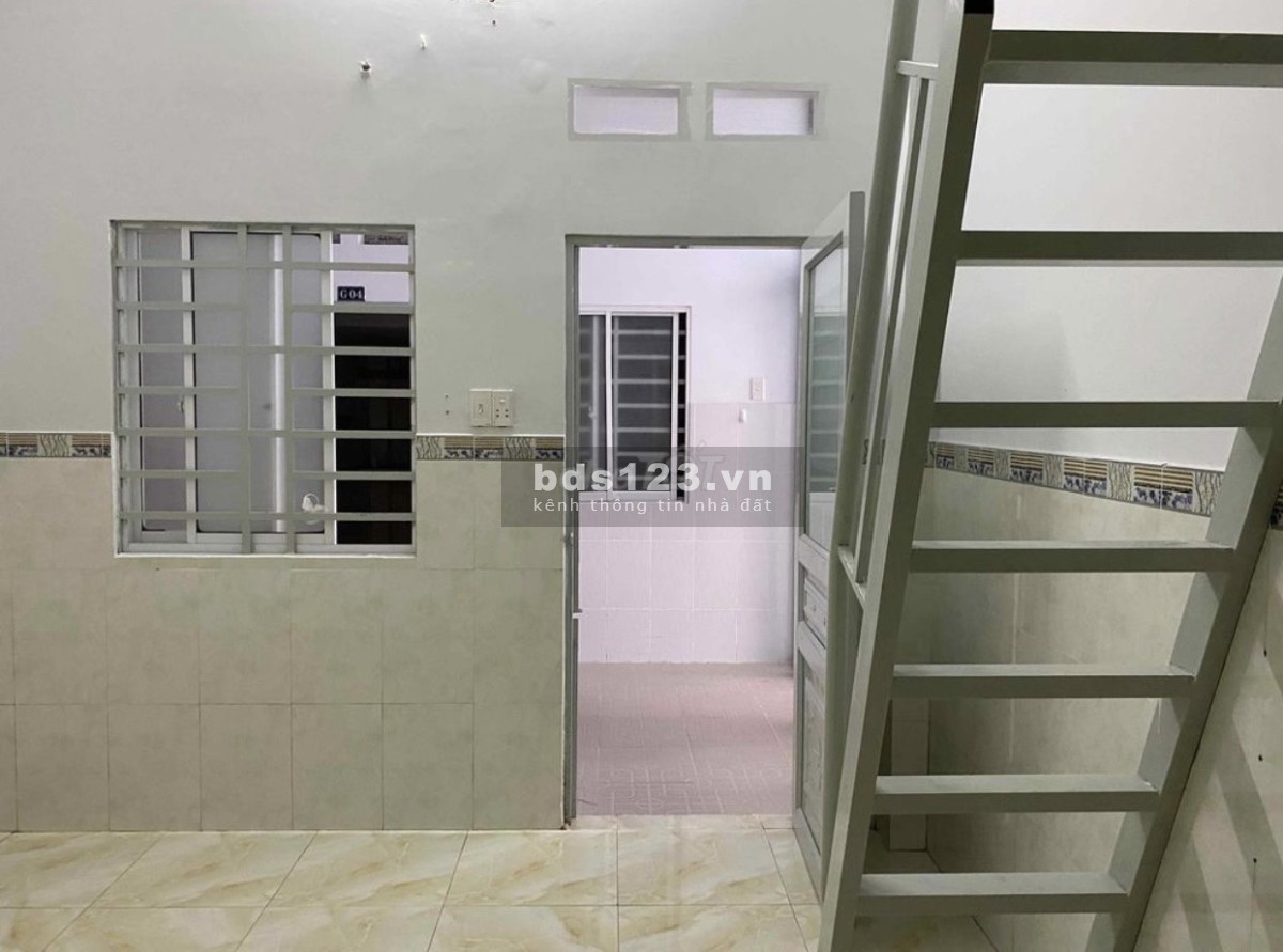 Cho thuê phòng có gác 20m2 tại hẻm 1135 Huỳnh Tấn Phát Q7