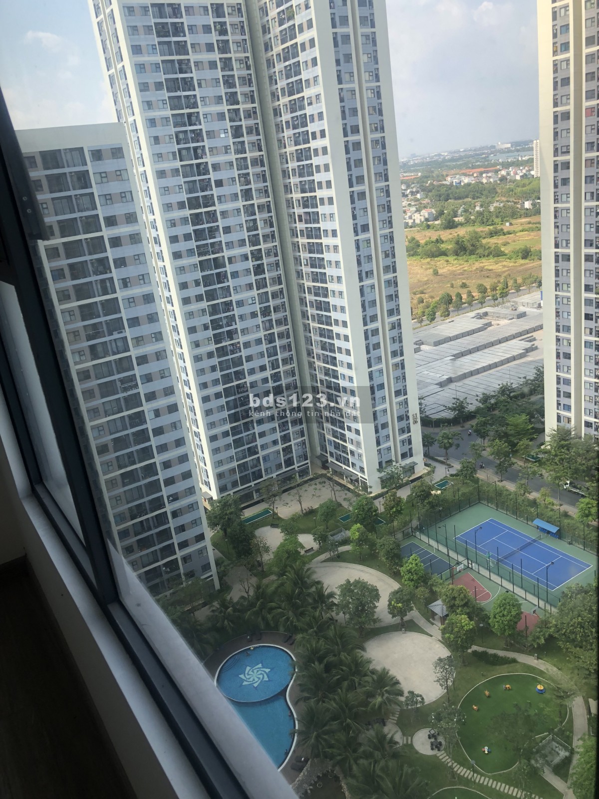 Bán gấp căn 3pn giá 2.850 tỷ tại Vinhomes quận 9, view hồ bơi, đảm bảo giá tốt nhất thị trường!!!