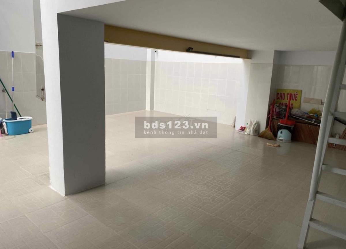 Cho thuê phòng có gác 20m2 tại hẻm 1135 Huỳnh Tấn Phát Q7