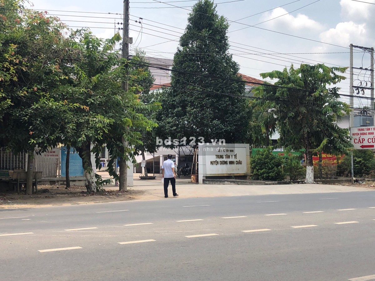 Cần bán nhanh trong tuần lô đất TC 240m2 tại TT Dương Minh Châu Núi Bà Đen giá chỉ 300 triệu
