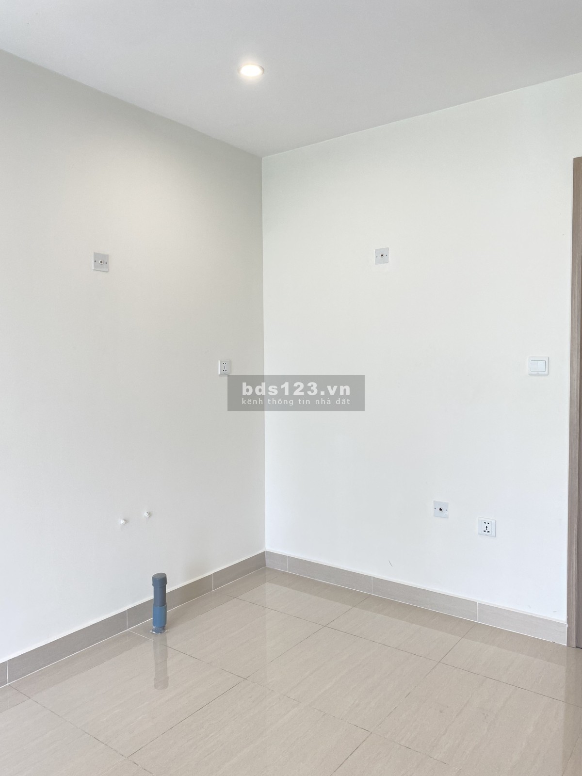 Bán căn hộ 1PN + rẻ nhất Vinhomes Quận 9 giá chỉ 1,6x tỷ bao hết thuế phí và sổ, tặng bếp rèm.