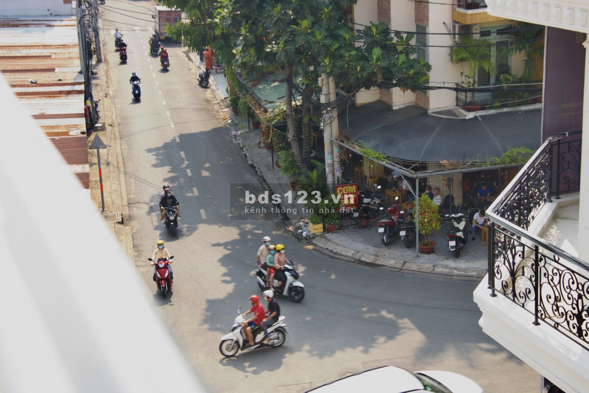 Cho thuê mặt bằng kinh doanh 4x16m đường Trịnh Đình Trọng, q Tân Phú lh: 0395457564