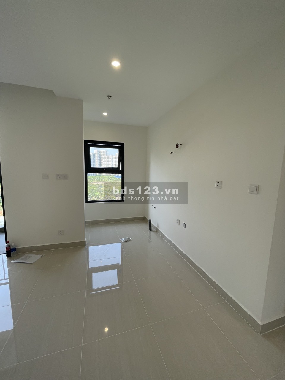 Bán căn hộ 3PN+ 108m2 giá chỉ 4.350 tỷ bao hết phí tại Vinhomes Grand Park quận 9. Giá có 1 không 2