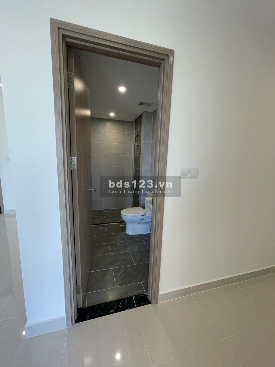 Bán căn hộ 3PN+ 108m2 giá chỉ 4.350 tỷ bao hết phí tại Vinhomes Grand Park quận 9. Giá có 1 không 2