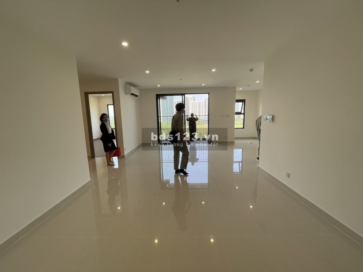 Bán căn hộ 3PN+ 108m2 giá chỉ 4.350 tỷ bao hết phí tại Vinhomes Grand Park quận 9. Giá có 1 không 2