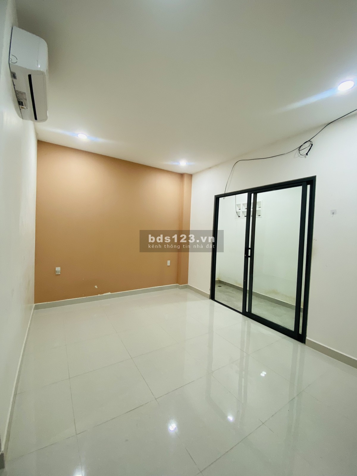 Cho thuê chdv 1pn bếp riêng ngay nguyễn văn lượng gần khu Cityland