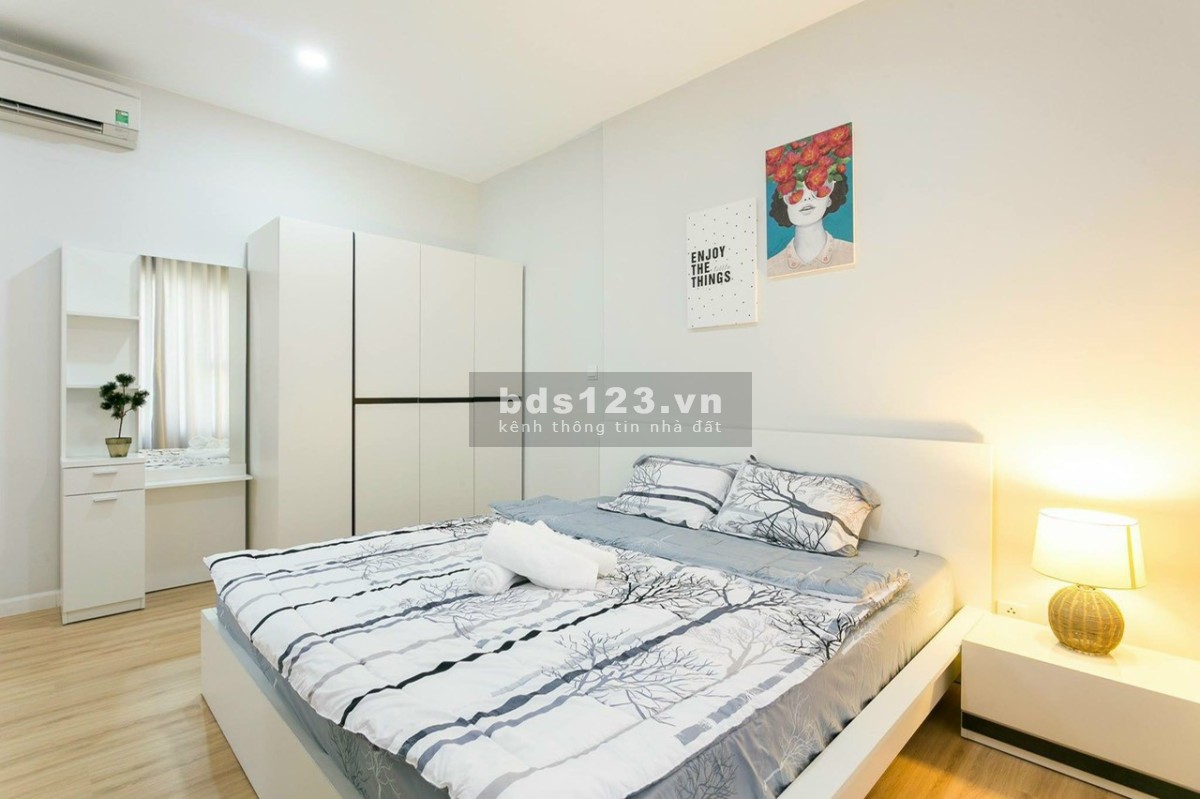 Bán CH Hùng Vương Plaza 130m2, 3PN, 3WC, căn góc. Giá thật không đăng ảo: 6.5 tỷ còn TL giảm