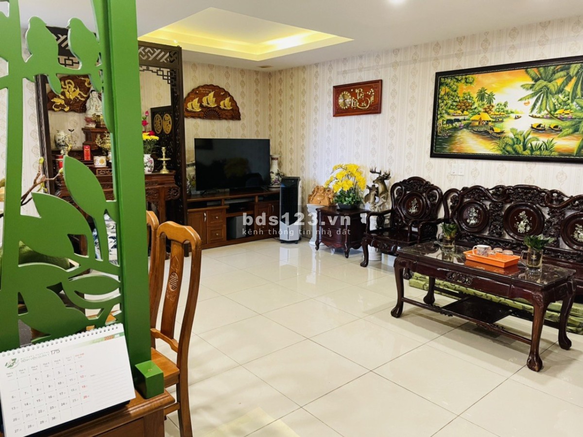 Bán căn hộ Screc Tower 81m2, 2PN, căn góc, có SH. Giá thật 3.5 tỷ (còn TL giảm)