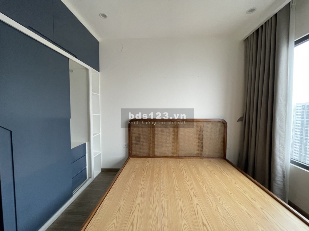Tôi cần bán căn hộ Vinhomes 55m2 giá 2.1 tỷ bao phí